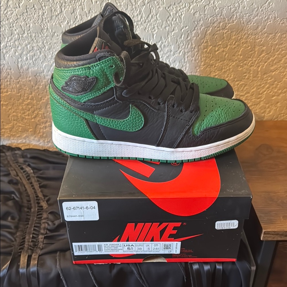 Air Jordan 1 retro high Og pine greens
